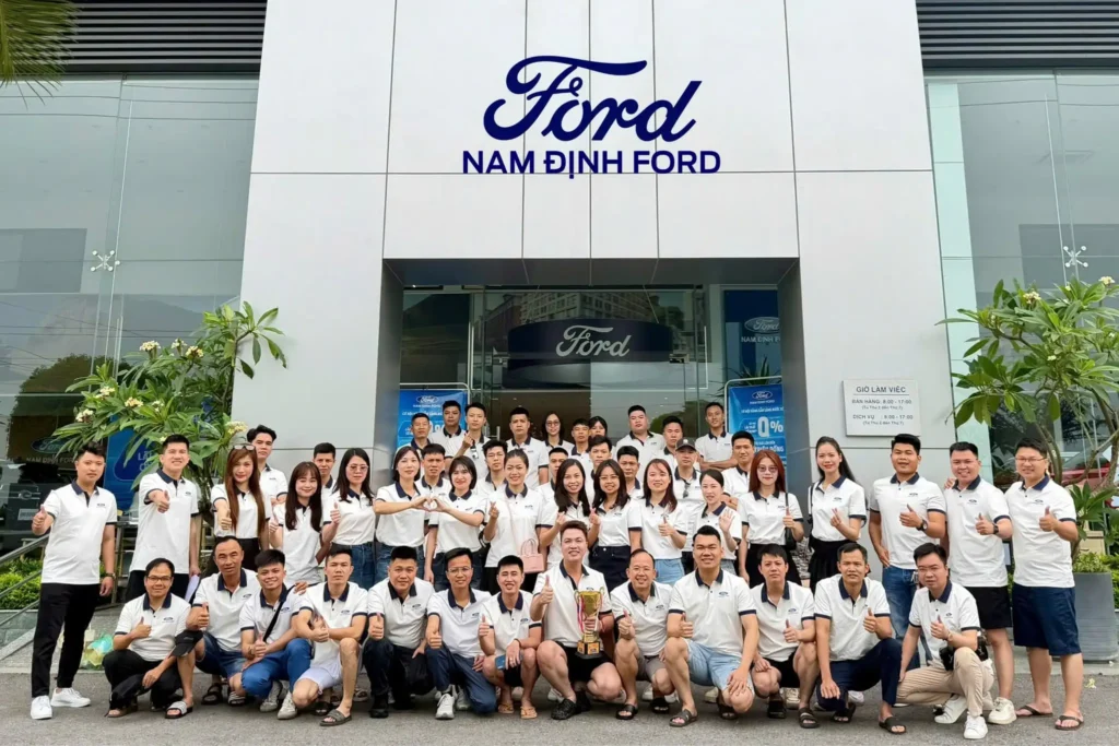 Khu vực showroom và dịch vụ Nam Định Ford